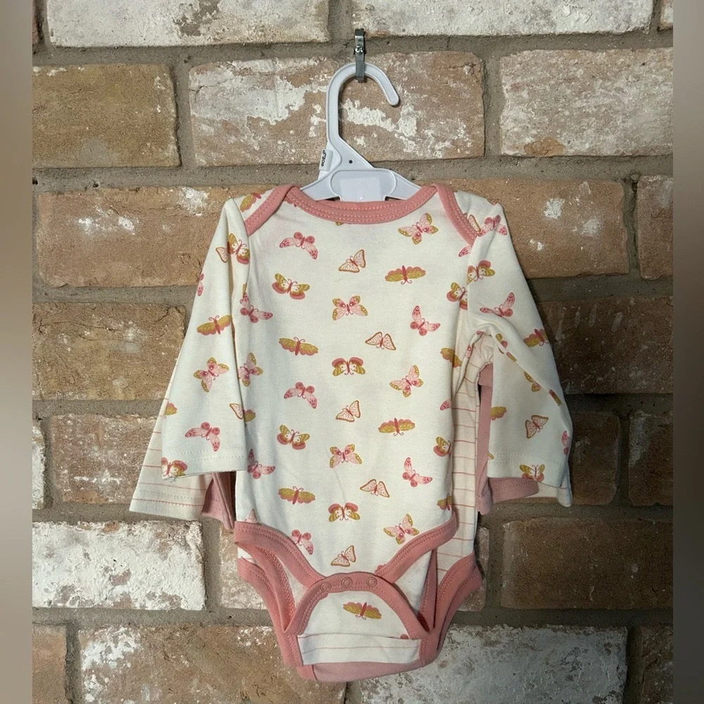 Baby Gear Bodysuit. 3 pack. New with tags.